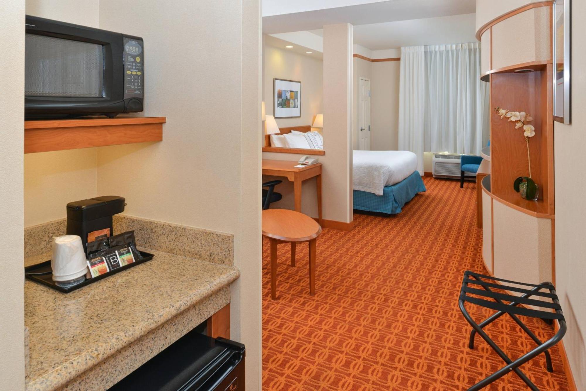 Fairfield Inn And Suites By Marriott Elk Grove Dış mekan fotoğraf
