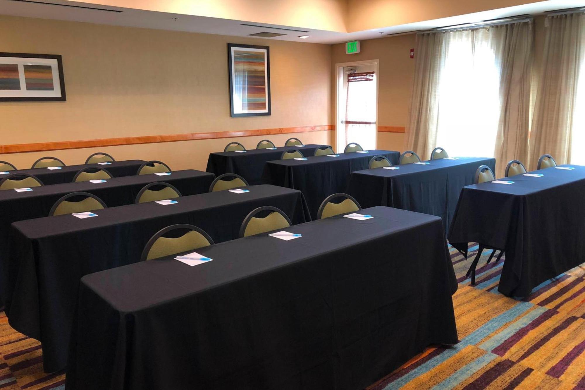 Fairfield Inn And Suites By Marriott Elk Grove Dış mekan fotoğraf