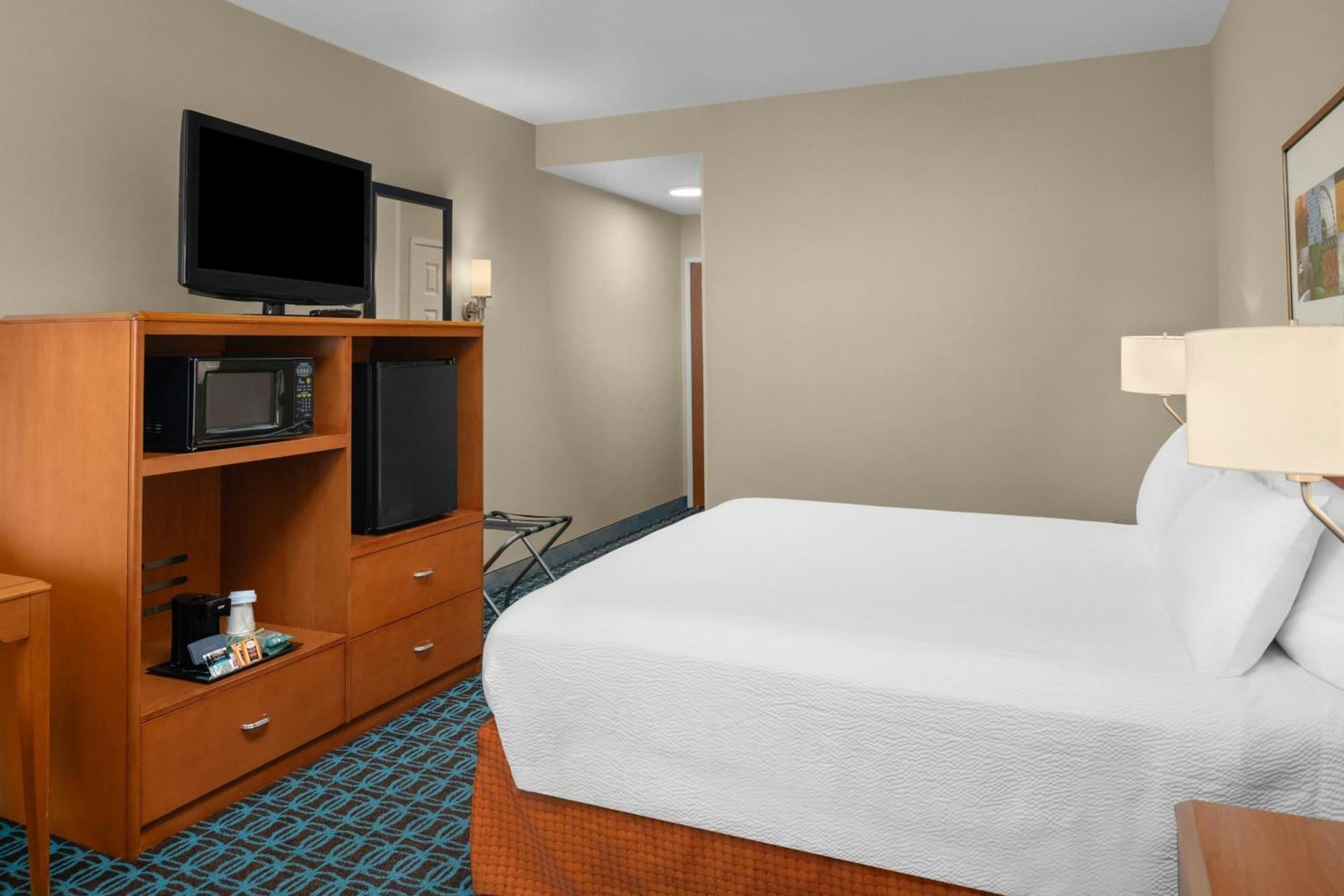 Fairfield Inn And Suites By Marriott Elk Grove Dış mekan fotoğraf