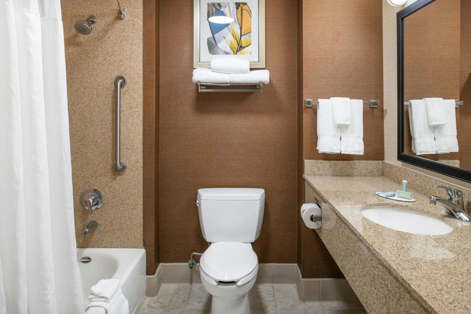 Fairfield Inn And Suites By Marriott Elk Grove Dış mekan fotoğraf
