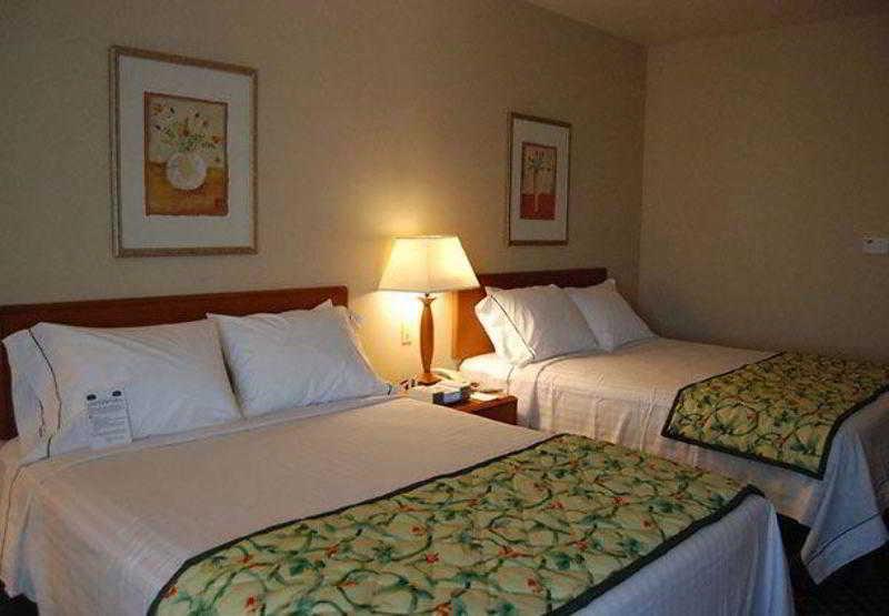 Fairfield Inn And Suites By Marriott Elk Grove Dış mekan fotoğraf