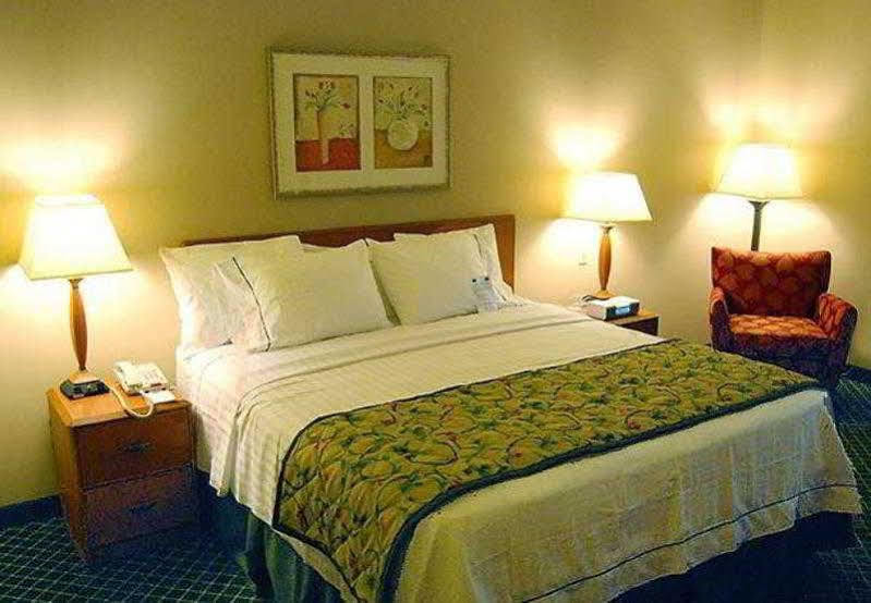 Fairfield Inn And Suites By Marriott Elk Grove Dış mekan fotoğraf